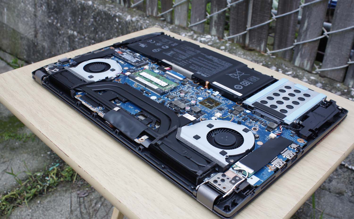 Замена или ремонт видеочипа ноутбука Compaq в Долгопрудном
